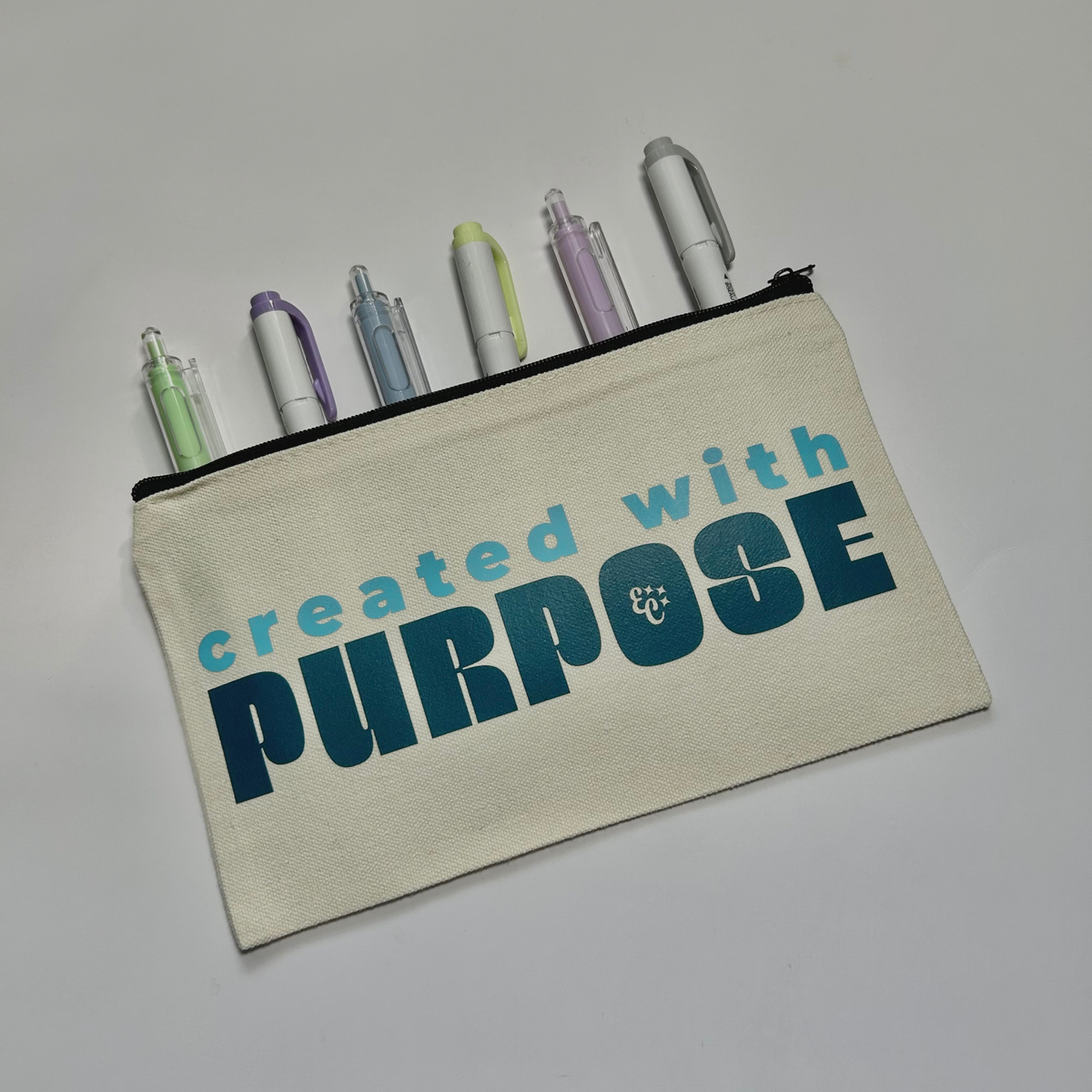 Cartuchera Created with purpose